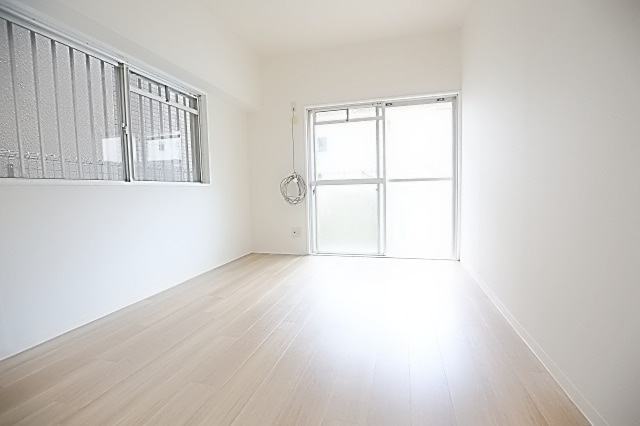  ニューアーバン一社