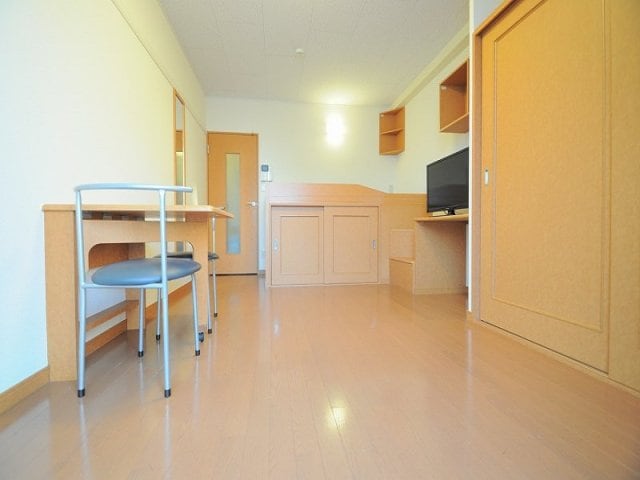  レオパレス貝塚