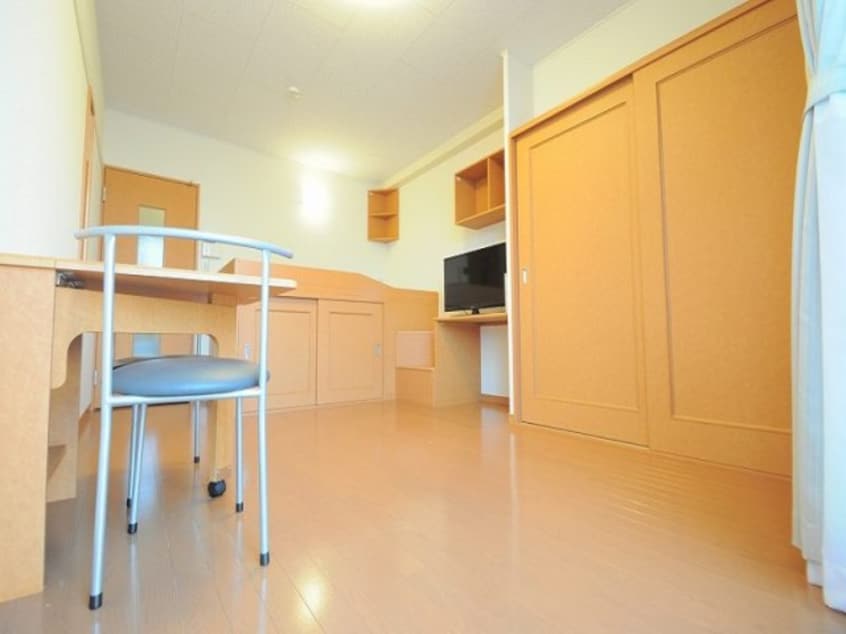  レオパレス貝塚