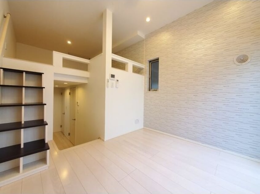  名古屋市営地下鉄桜通線/吹上駅 徒歩5分 1階 築8年