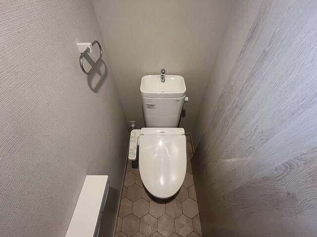  名古屋市営地下鉄東山線/本山駅 徒歩2分 2階 1年未満