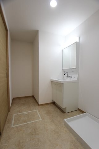  山木２－１４５ＫＯＤＡＴＥＸⅥ-Ｂ