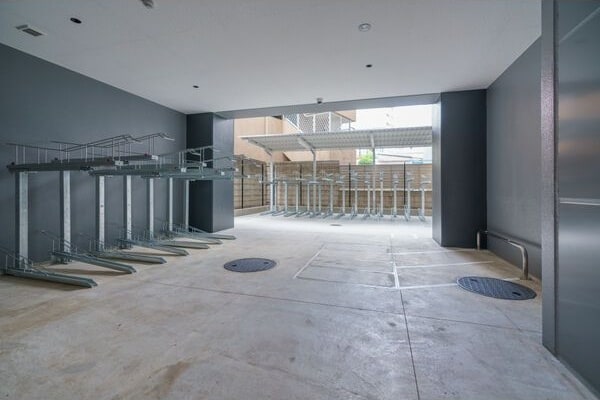  名古屋市営地下鉄東山線/新栄町駅 徒歩10分 3階 築2年