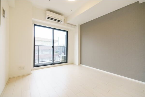  名古屋市営地下鉄東山線/新栄町駅 徒歩10分 3階 築2年