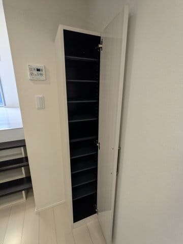 101号室シューズボックス ハーモニーテラス生駒町Ⅱ