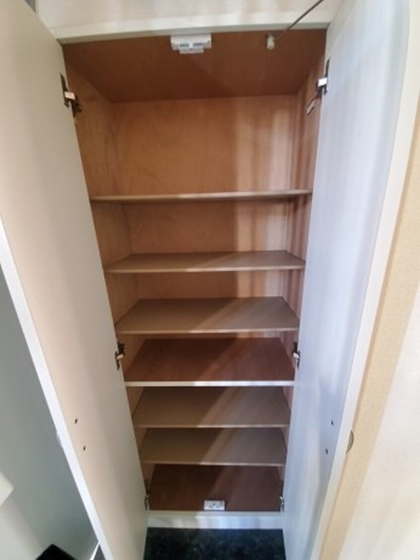  レオパレス新栄