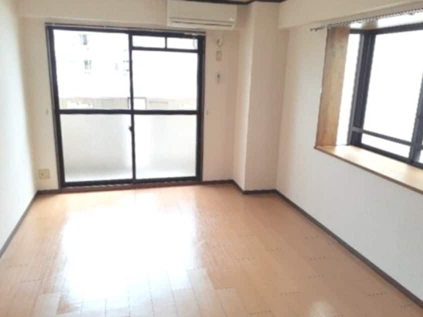  メゾン・ラスター