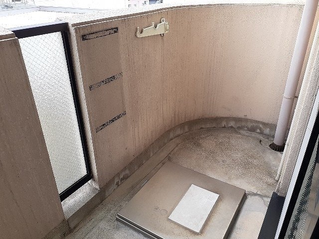  メゾン・ラスター