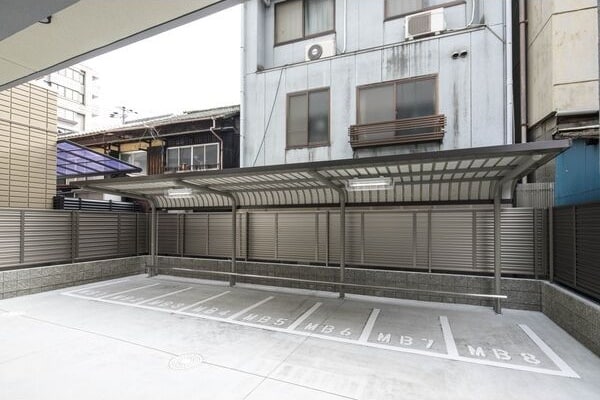  名古屋市営地下鉄桜通線/高岳駅 徒歩7分 8階 築5年