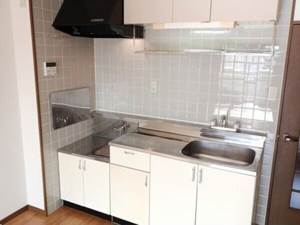  関西本線（東海）/春田駅 徒歩16分 3階 築30年