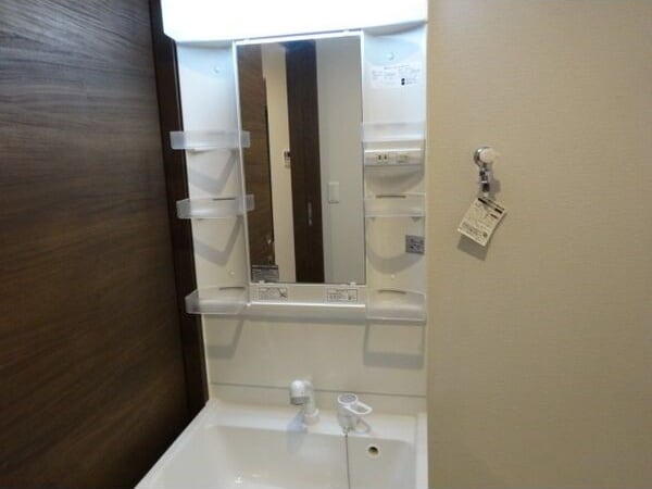  名古屋市営地下鉄鶴舞線/浅間町駅 徒歩5分 3階 築8年