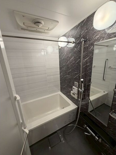  名古屋市営地下鉄桜通線/丸の内駅 徒歩4分 11階 築8年