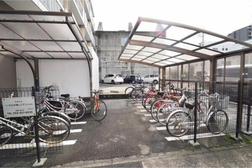  名古屋市営地下鉄鶴舞線/大須観音駅 徒歩6分 2階 築52年