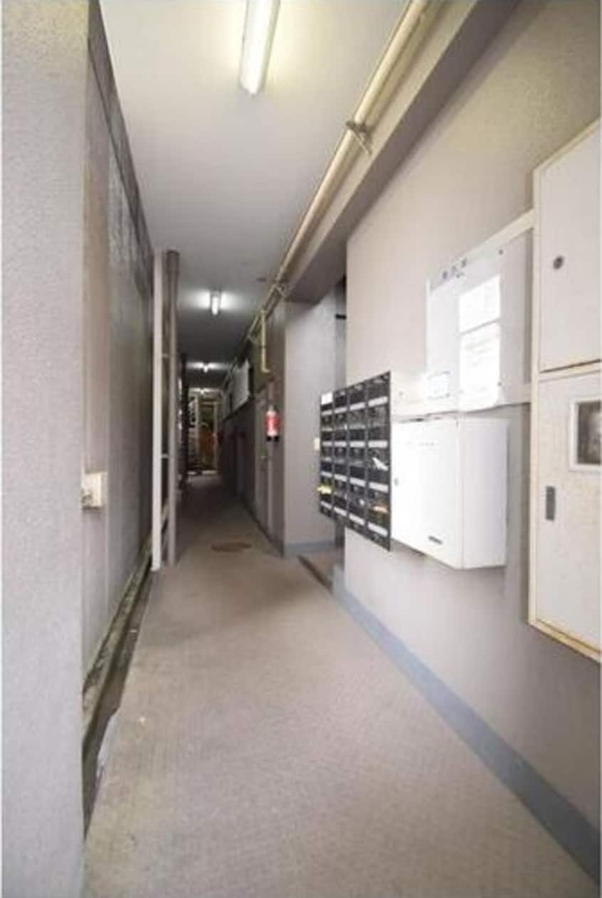  名古屋市営地下鉄鶴舞線/大須観音駅 徒歩6分 2階 築52年