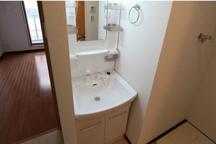  名古屋市営地下鉄東山線/伏見駅 徒歩6分 3階 築11年