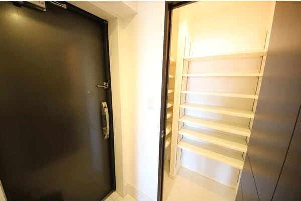 ※写真は同じマンションの違う部屋のものになります。 グランカーサ上前津