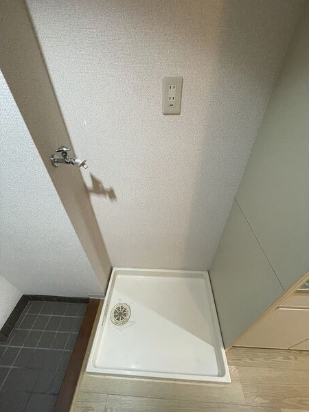  名古屋市営地下鉄東山線/本山駅 徒歩9分 3階 築23年