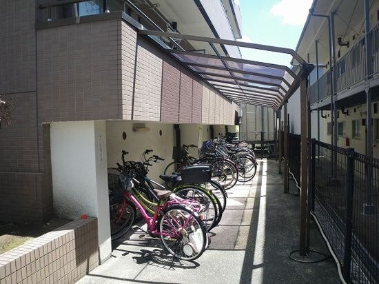  東急田園都市線/宮崎台駅 徒歩15分 2階 築32年