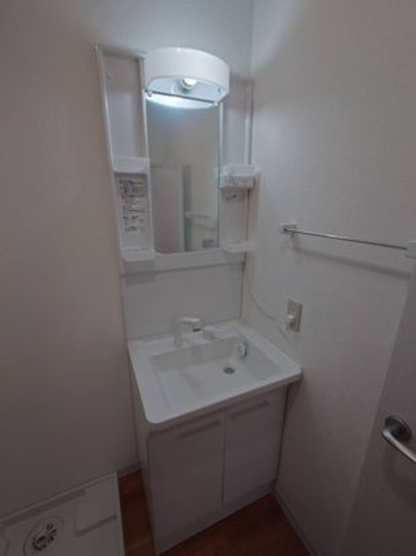  東急田園都市線/宮崎台駅 徒歩15分 2階 築32年