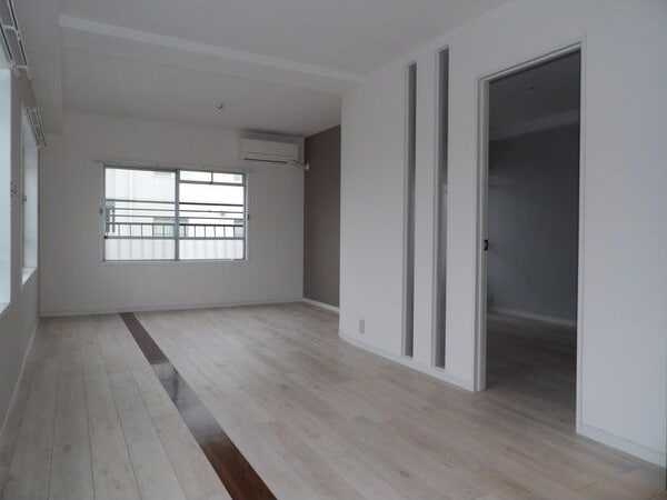  セントラル川名