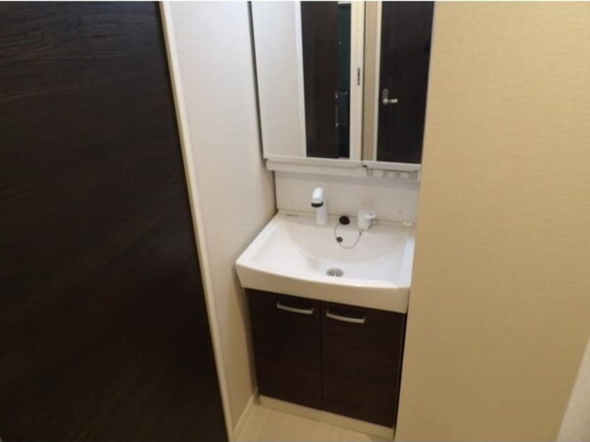  セントラル川名