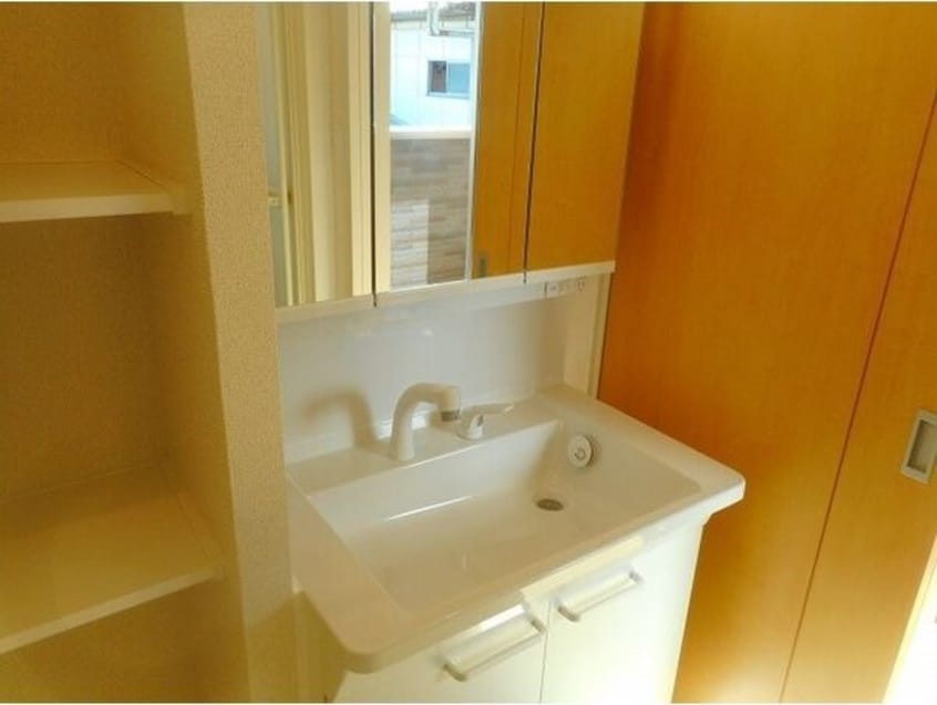  関西本線（東海）/春田駅 徒歩12分 2階 築5年