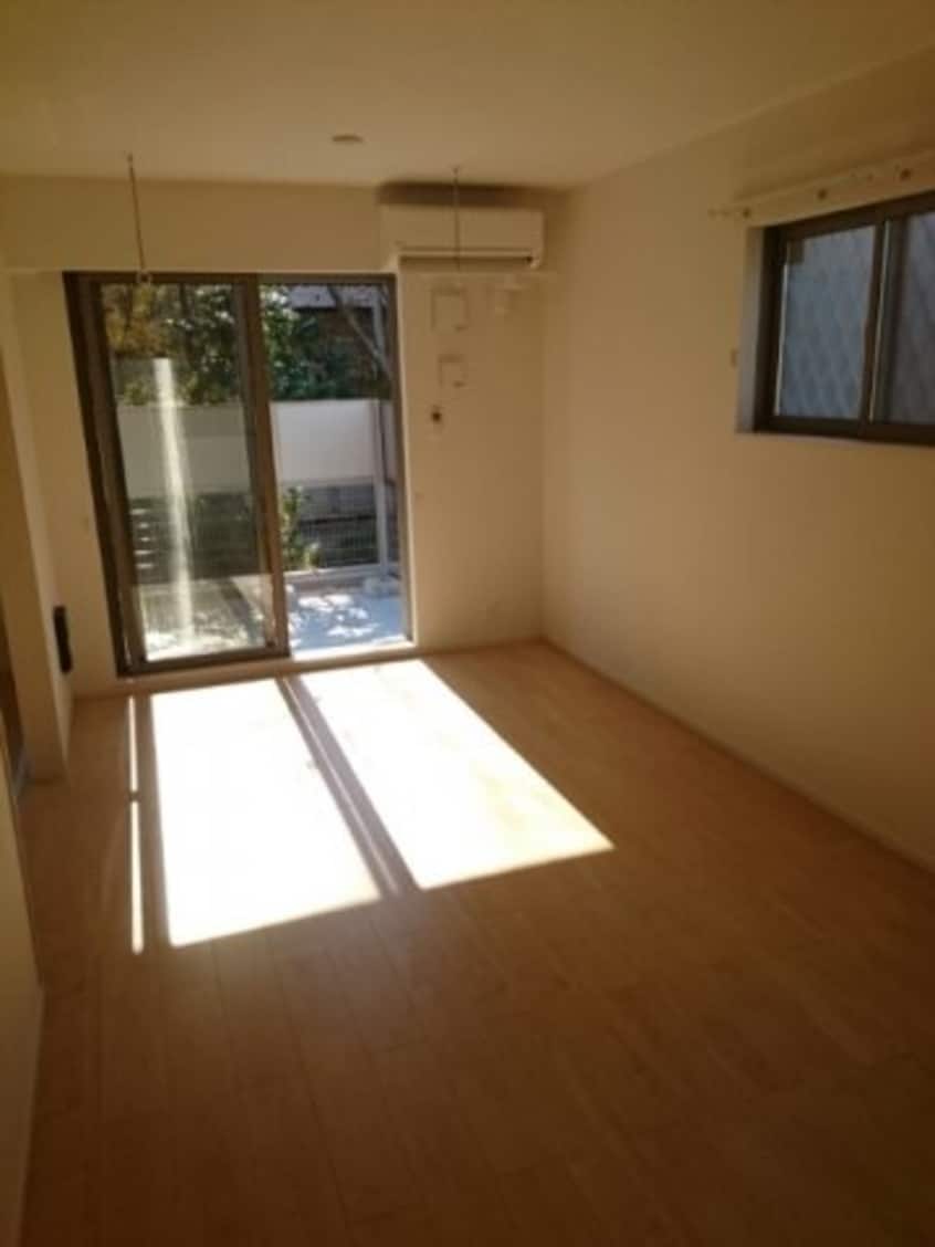  グラウンド　ナッツ