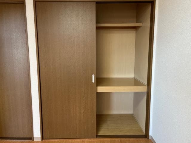 収納 エトワール若草