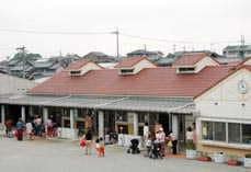 長草保育園(幼稚園/保育園)まで367m ボヌールＦ