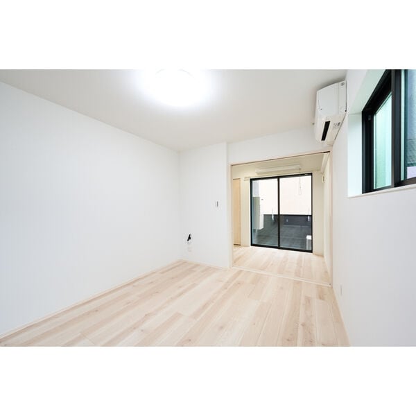  CRASTINE弥生町B棟