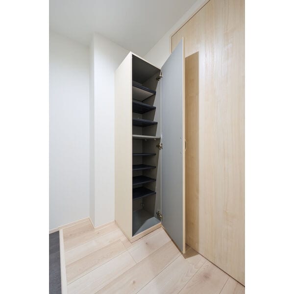  CRASTINE弥生町B棟