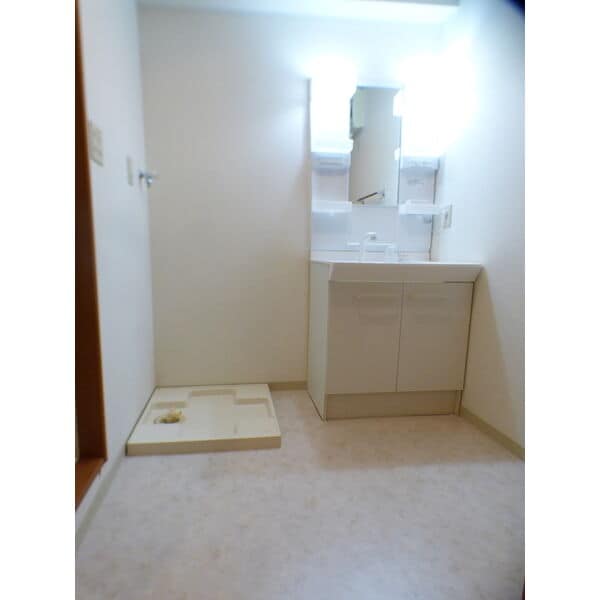  グランヴェル西山2号館