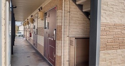  レオパレス根崎