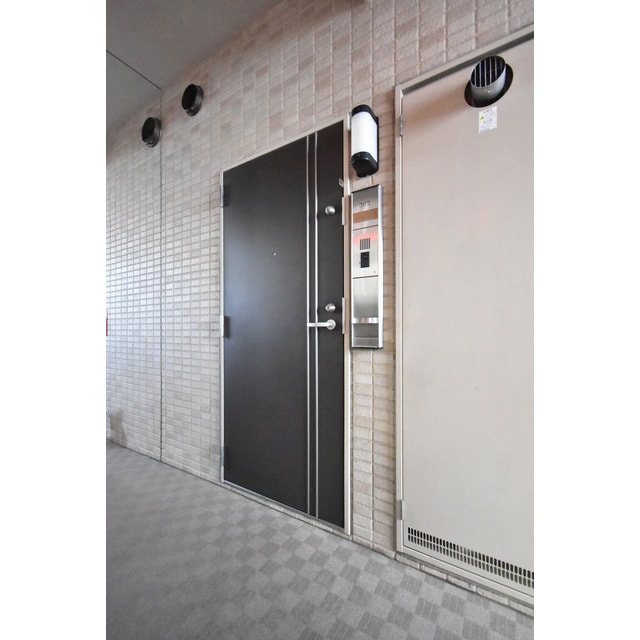  Gramercy Shirakawa Koen