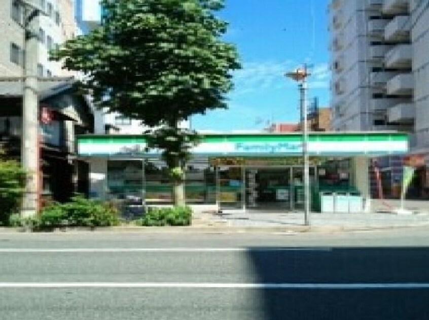 ファミリーマートまで90m ノイグランツＤ