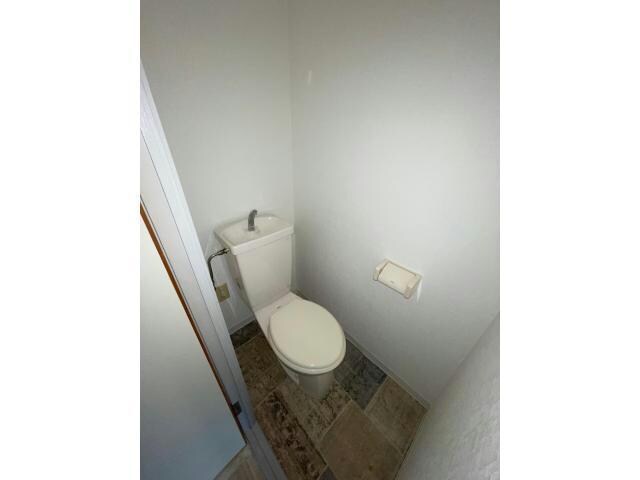 ※写真は同じマンションの違う部屋のものになります。 メゾン・ド・セティエーヌ