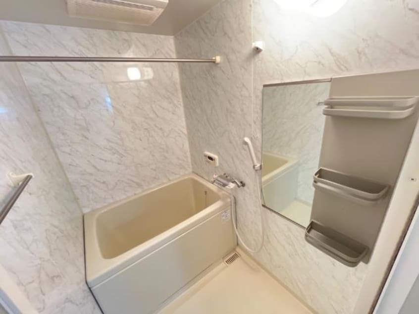 バス／シャワールーム等 プレシャス