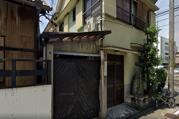 合資会社日野菊商店 358m セピアコート