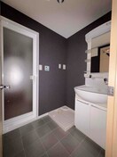  東海道本線/金山駅 徒歩6分 4階 築17年