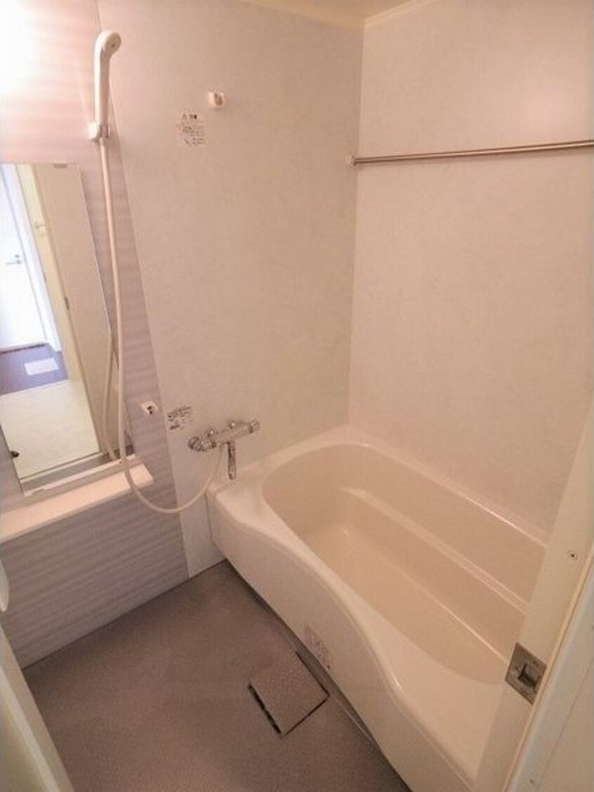  東海道本線/金山駅 徒歩6分 4階 築17年