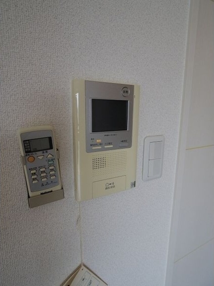  東海道本線/金山駅 徒歩6分 4階 築17年