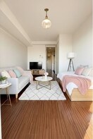 イメージ写真　家具付きではありません。 東海道本線/金山駅 徒歩6分 11階 築17年