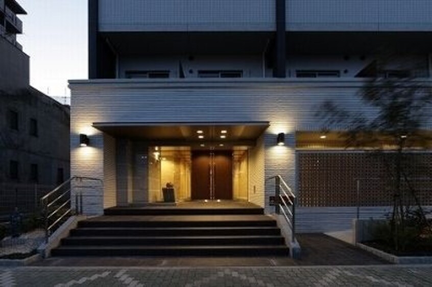  東海道本線/金山駅 徒歩6分 11階 築17年