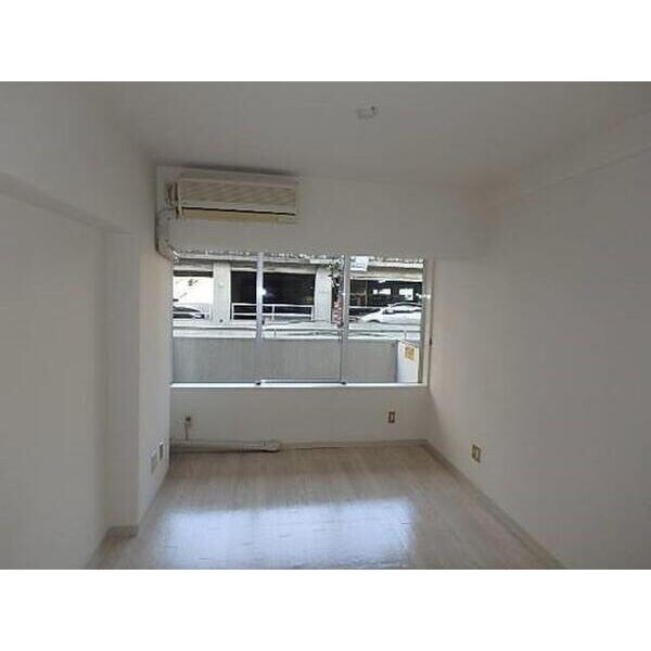  名古屋市営地下鉄東山線/伏見駅 徒歩8分 3階 築37年