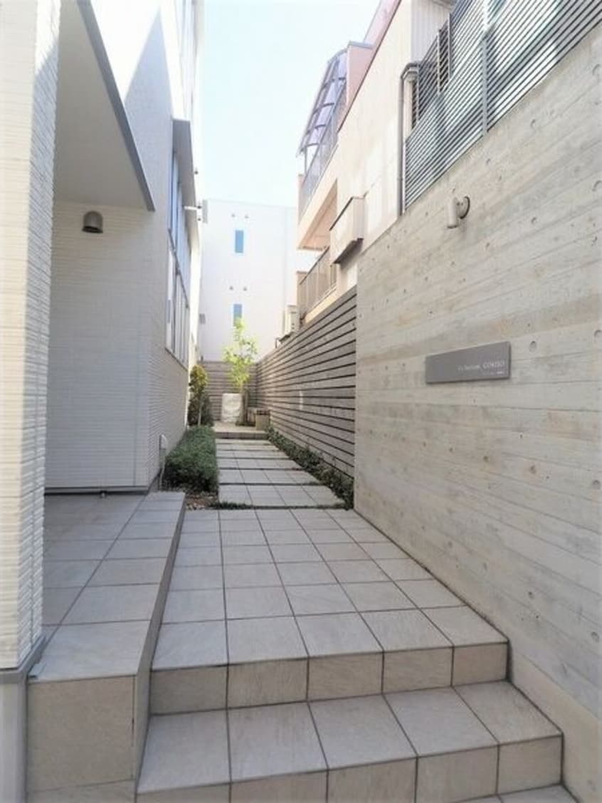  名古屋市営地下鉄鶴舞線/御器所駅 徒歩2分 2階 築9年