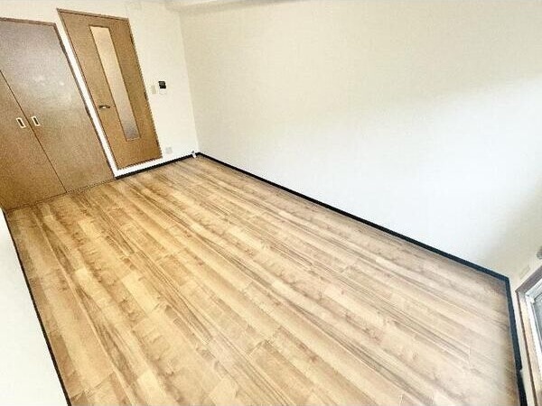  名古屋市営地下鉄東山線/新栄町駅 徒歩5分 9階 築28年