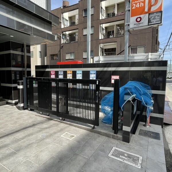  名古屋市営地下鉄東山線/新栄町駅 徒歩9分 2階 築8年