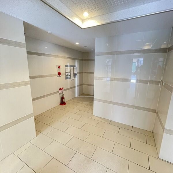  名古屋市営地下鉄東山線/新栄町駅 徒歩9分 2階 築8年