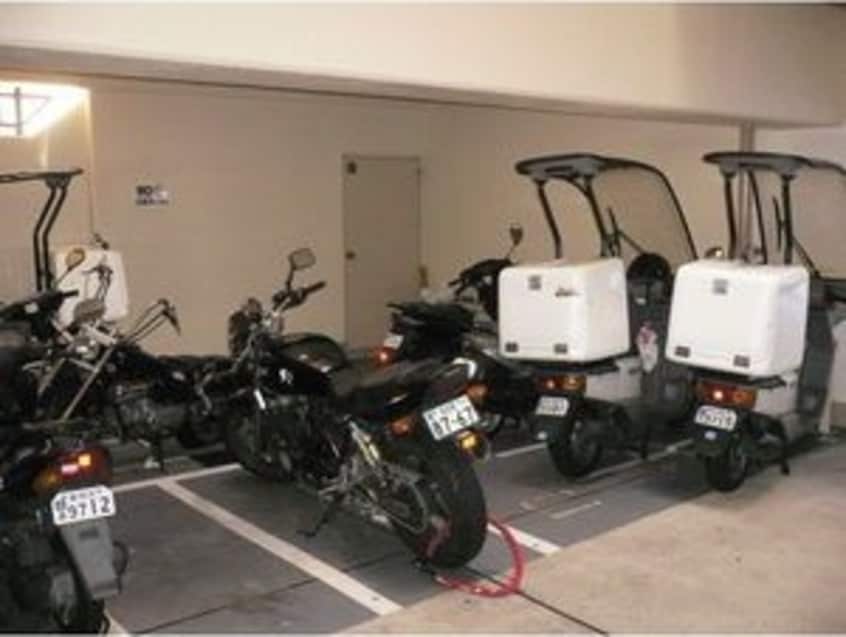  岩井橋ロイヤルハイツ