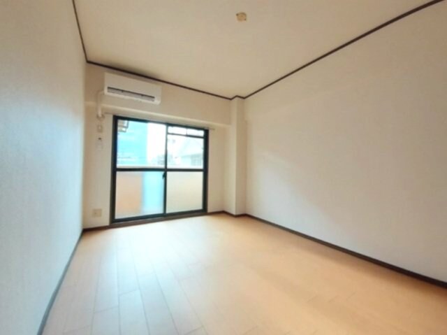  アベニュー名駅